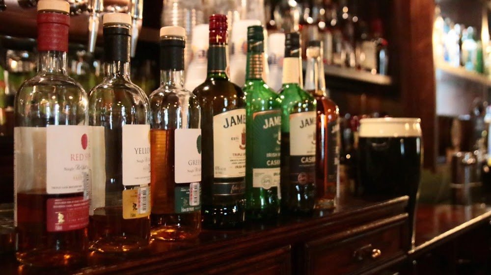 Penny Whistle Pub in Rice Village Houston