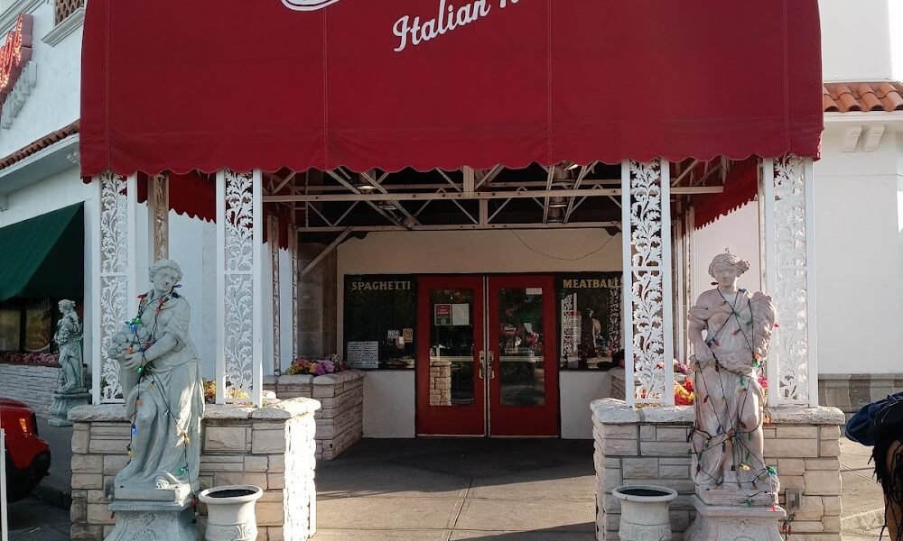 Buca di Beppo in Rice Village Houston